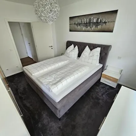 Design Mit Terrasse & Parkplatz *