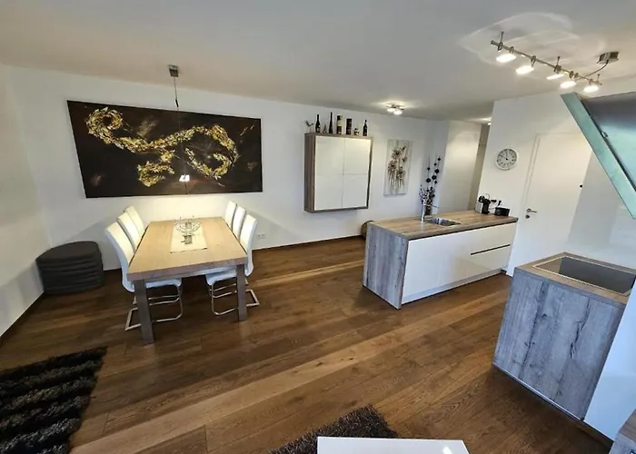 Apartment Design Mit Terrasse & Parkplatz *