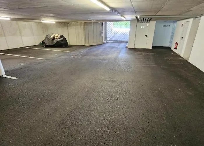 Lägenhet Design Mit Terrasse & Parkplatz *